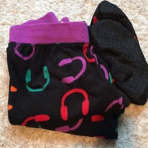 Pajamas bottoms with footies